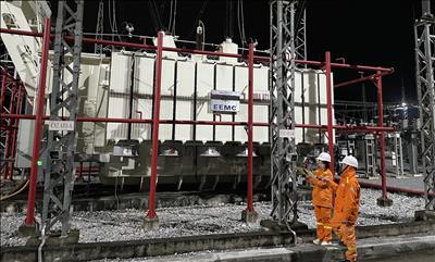 Tăng cường công tác kiểm tra, ngăn ngừa sự cố đường dây 220kV, 500kV trong điều kiện thời tiết bất thường ở phía Bắc