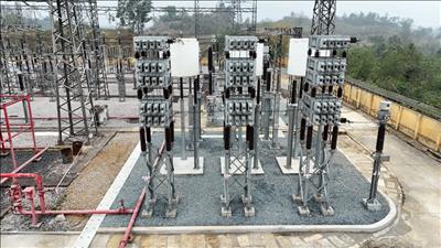 Về đích sớm gần 2 tháng công trình lắp đặt tụ bù ngang 110kV-50MVAr tại TBA 220kV Xuân Mai