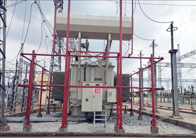 Truyền tải điện Đông Bắc 1 hoàn thành dự án sửa chữa máy biến áp AT2 Trạm 220kV Tràng Bạch