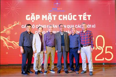 Công ty Truyền tải điện 1 tổ chức gặp mặt ấm áp, tri ân thế hệ đi trước