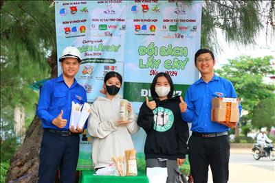 Hành động nhỏ - Ý nghĩa lớn từ chương trình “Đổi sách lấy cây” năm 2024