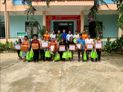 Chi đoàn thanh niên Truyền tải điện Quảng Nam tổ chức hoạt động an sinh xã hội tại xã biên giới La Dêê