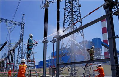 Nỗ lực đảm bảo vận hành an toàn lưới điện truyền tải khu vực Nam miền Trung và Tây Nguyên