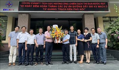 Lãnh đạo EVNNPT chúc mừng Ban Truyền thông nhân ngày Báo chí Cách mạng Việt Nam