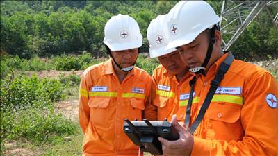 4 Công ty truyền tải điện tham gia thi đua vận hành an toàn, giảm sự cố để đảm bảo cung cấp điện năm 2025