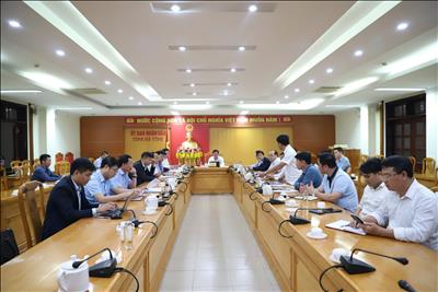 Hà Tĩnh: Tập trung giải quyết vướng mắc đẩy nhanh tiến độ các dự án truyền tải điện
