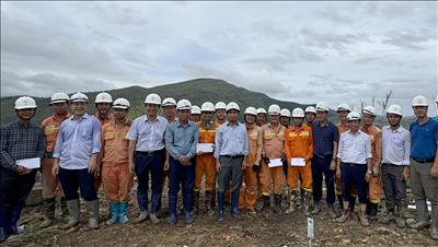 EVNNPT kêu gọi cán bộ công nhân viên ủng hộ ít nhất 1 ngày lương để khắc phục ảnh hưởng của bão, lũ 