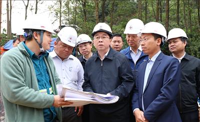 Quyết tâm cao, nỗ lực lớn để đưa Dự án Trạm biến áp 220kV Vũng Áng và đấu nối hoàn thành trong tháng 4/2025