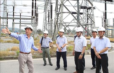 Tổng giám đốc EVNNPT kiểm tra công tác đảm bảo truyền tải điện trước mùa nắng nóng