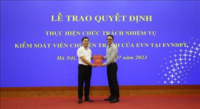 Công bố Quyết định bổ nhiệm Kiểm soát viên chuyên trách của EVN tại EVNNPT