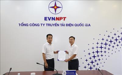 Công bố Quyết định bổ nhiệm Phó Trưởng ban Tổng hợp EVNNPT