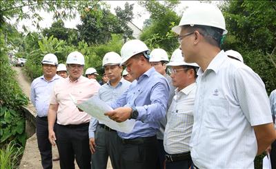 Dồn lực đưa Dự án đường dây 220kV đấu nối Nghĩa Lộ - Việt Trì về đích 