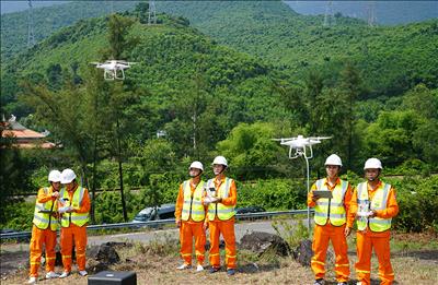 Đầu xuân năm mới Ất Tỵ 2025 trò chuyện với Tổng giám đốc EVNNPT Phạm Lê Phú
