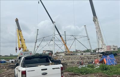 Lãnh đạo EVN, EVNNPT kiểm tra tiến độ thi công 4 vị trí cột vượt sông Dự án đường dây 500kV mạch 3 cung đoạn NMNĐ Nam Định I – Phố Nối