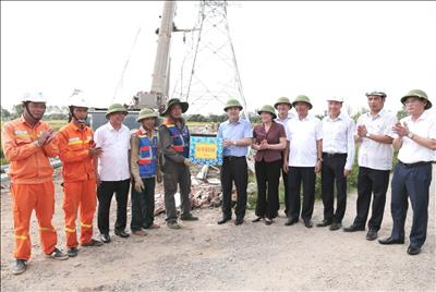 Bí thư Tỉnh ủy Thái Bình kiểm tra tiến độ thực hiện Dự án đường dây 500kV mạch 3 đoạn qua tỉnh Thái Bình