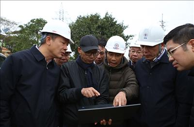 Chủ tịch HĐTV EVN Đặng Hoàng An kiểm tra tiến độ thi công Dự án đường dây 500kV mạch 3 tại Hưng Yên