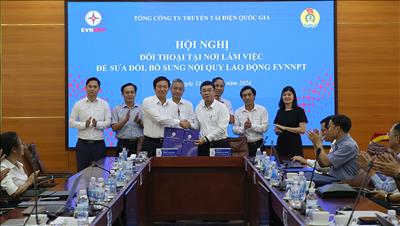Hội nghị thương lượng tập thể để sửa đổi bổ sung Thỏa ước lao động lao động tập thể: Hướng về người lao động và vì sự phát triển bền vững của EVNNPT
