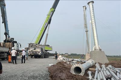 Tập trung nguồn lực đảm bảo tiến độ dựng cột Dự án đường dây 500kV mạch 3