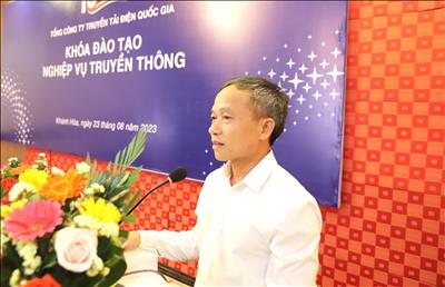 EVNNPT bồi huấn, nâng cao kiến thức truyền thông cho 54 cán bộ công nhân viên