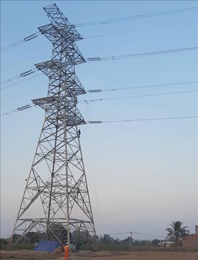 Công trình đường dây 220kV Hải Dương – Phố Nối sẽ được gắn biển chào mừng Đại hội Đảng bộ EVNNPT lần thứ IV