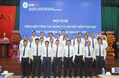 Ban QLDA các công trình điện miền Trung tổng kết công tác đảng, chuyên môn năm 2023 và triển khai nhiệm vụ năm 2024