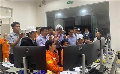Đóng điện Trạm biến áp 220kV Khu kinh tế Nghi Sơn và đường dây đấu nối, vượt trước tiến độ 4 ngày