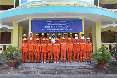 Truyền tải điện Miền Tây 3 tổ chức thành công hội thi thợ giỏi năm 2022 