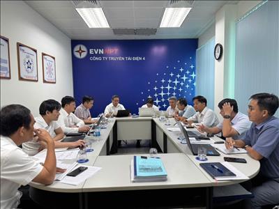 Kiểm tra công tác đảm bảo vận hành lưới điện tại Trạm 220kV Tao Đàn nhân dịp Lễ kỷ niệm 50 năm Ngày Giải phóng miền Nam, thống nhất đất nước