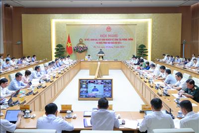 Kinh nghiệm khôi phục điện sau bão số 3: Huy động tổng lực để cấp điện trở lại nhanh nhất cho người dân và doanh nghiệp
