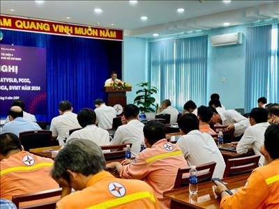 Nâng cao hơn nữa công tác quản lý vận hành để đảm bảo truyền tải điện an toàn, ổn định, liên tục 