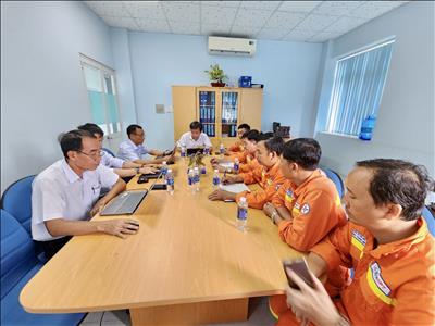 Xây dựng Đội Truyền tải điện ứng dụng khoa học công nghệ tại Truyền tải điện Miền Đông 1 