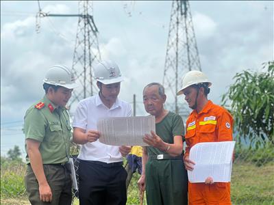 Truyền tải điện Đắk Lắk tổ chức tuyên truyền  bảo vệ hành lang an toàn lưới điện kết hợp an sinh xã hội