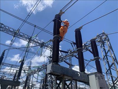 Truyền tải điện Quảng Ngãi đẩy mạnh ứng dụng khoa học công nghệ, vững bước tương lai