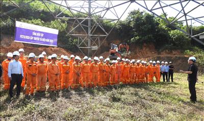 Truyền tải điện Quảng Bình tổng diễn tập Phòng chống thiên tai và Tìm kiếm cứu nạn năm 2025