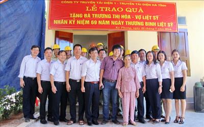 TTĐ Hà Tĩnh và món quà ý nghĩa tặng gia đình liệt sỹ xã Kỳ Phong
